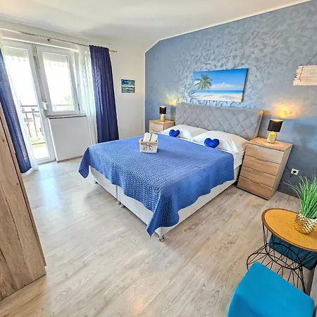 Apartment Mit Balkon Und Meerblick By Interhome
