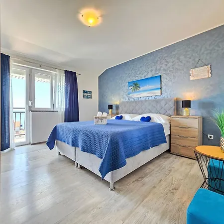 Mit Balkon Und Meerblick By Interhome Apartment Crikvenica